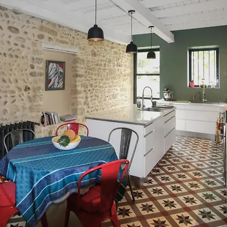 Amazing In Sur Rhne With Sauna, Wifi And Private Swimming Pool *